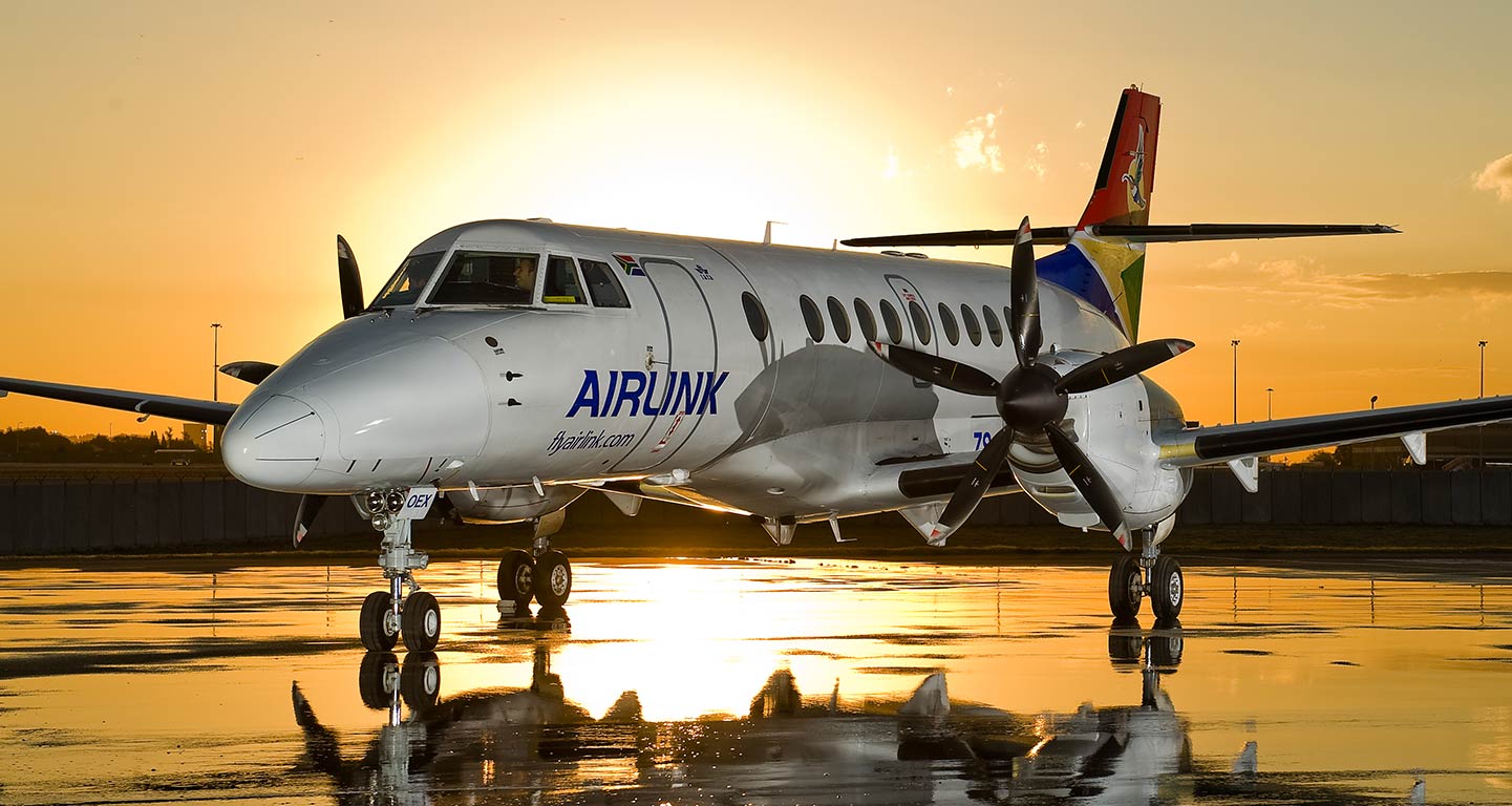 Airlink flights to Moremi