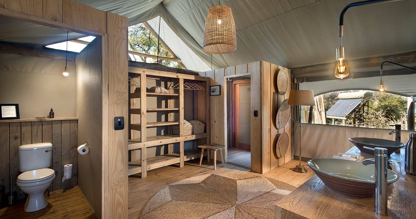 Bathroom at Sable Alley in Moremi Game Reserve