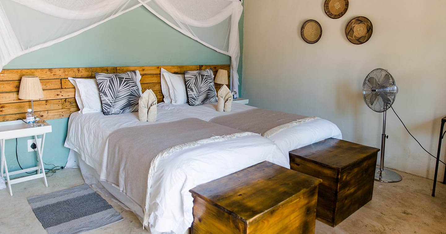 Safari lodge accommodation at Khwai Guest House